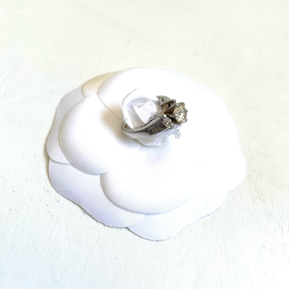 VINTAGE PLATINUM DIAMOND RING ROUND STONE MARQUISE - Picture 16 of 16